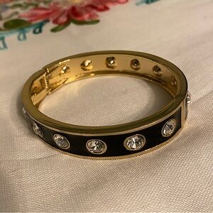 LAST CHANCE 🔆Gold-Tone Rhinestone Bangle Bracelet